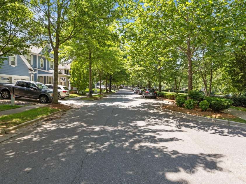 9412 Rosalyn Glen Road, Cornelius, NC 28031.  MLS# CAR4268548, YatesRealty ID 23086. A tree canopy in your front yard!