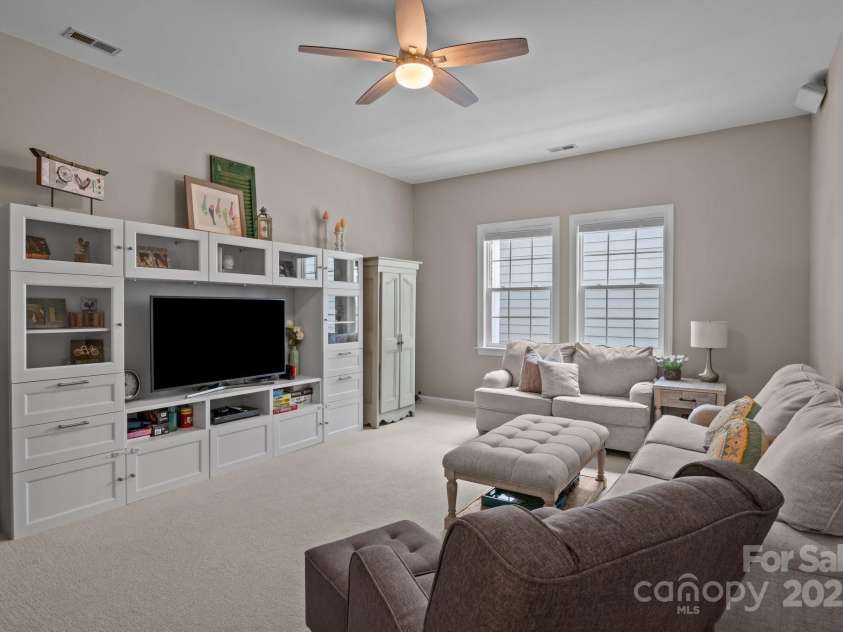 9412 Rosalyn Glen Road, Cornelius, NC 28031.  MLS# CAR4268548, YatesRealty ID 23086. Relax in your upstairs loft.