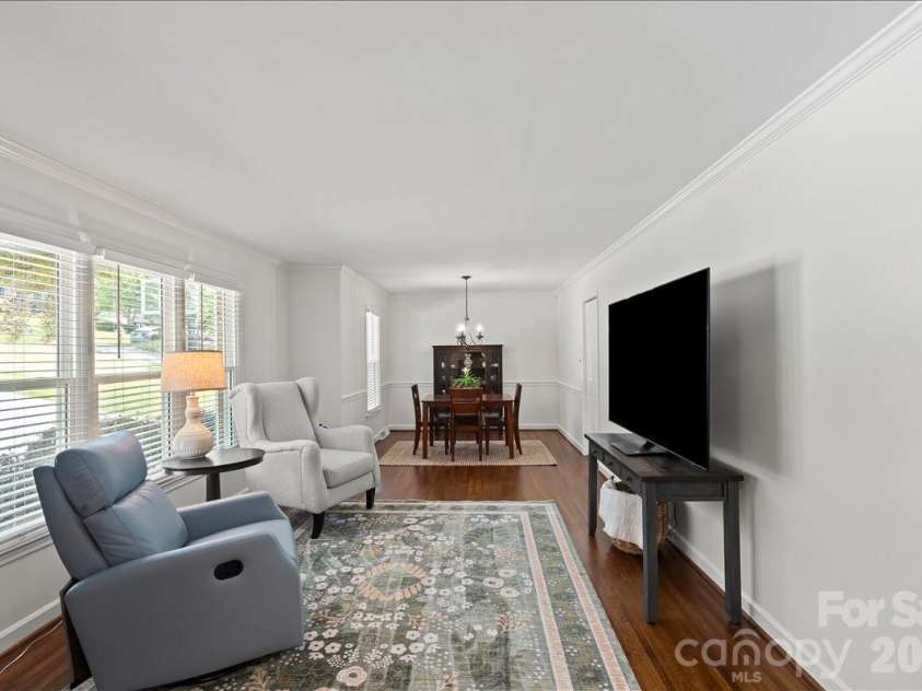 3741 Riverbend Road, Charlotte, NC 28210.  MLS# CAR4375377, YatesRealty ID 23088. 