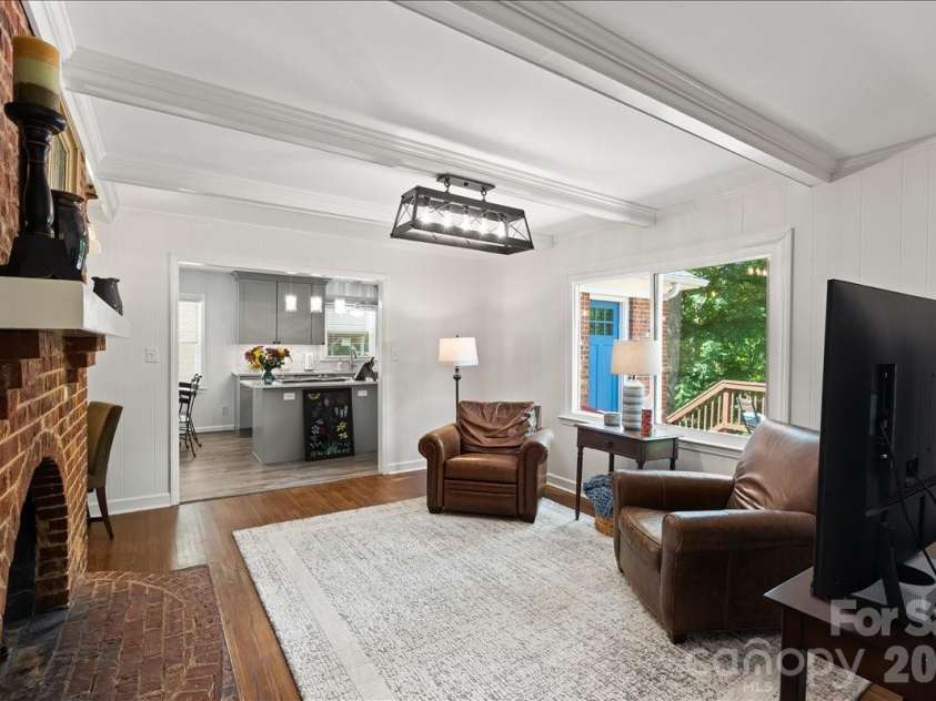 3741 Riverbend Road, Charlotte, NC 28210.  MLS# CAR4375377, YatesRealty ID 23088. 