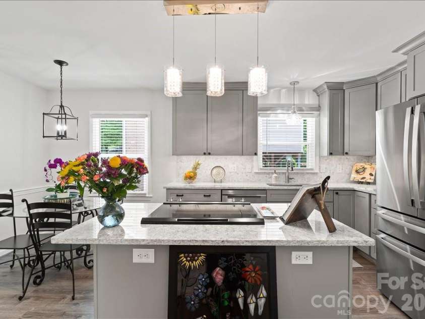 3741 Riverbend Road, Charlotte, NC 28210.  MLS# CAR4375377, YatesRealty ID 23088. 