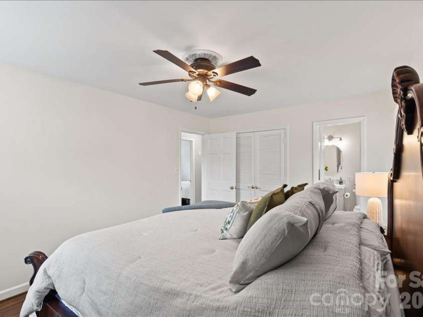 3741 Riverbend Road, Charlotte, NC 28210.  MLS# CAR4375377, YatesRealty ID 23088. 
