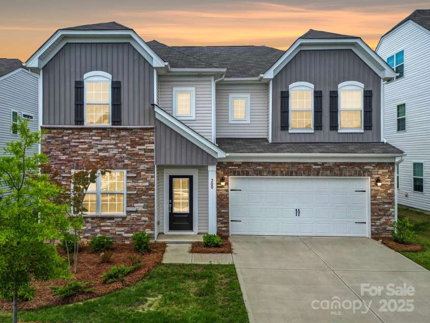 300 Kennerly Center Drive, Mooresville, NC 28115.  MLS# CAR4264019, YatesRealty ID 23089. 300 Kennerly Center Drive