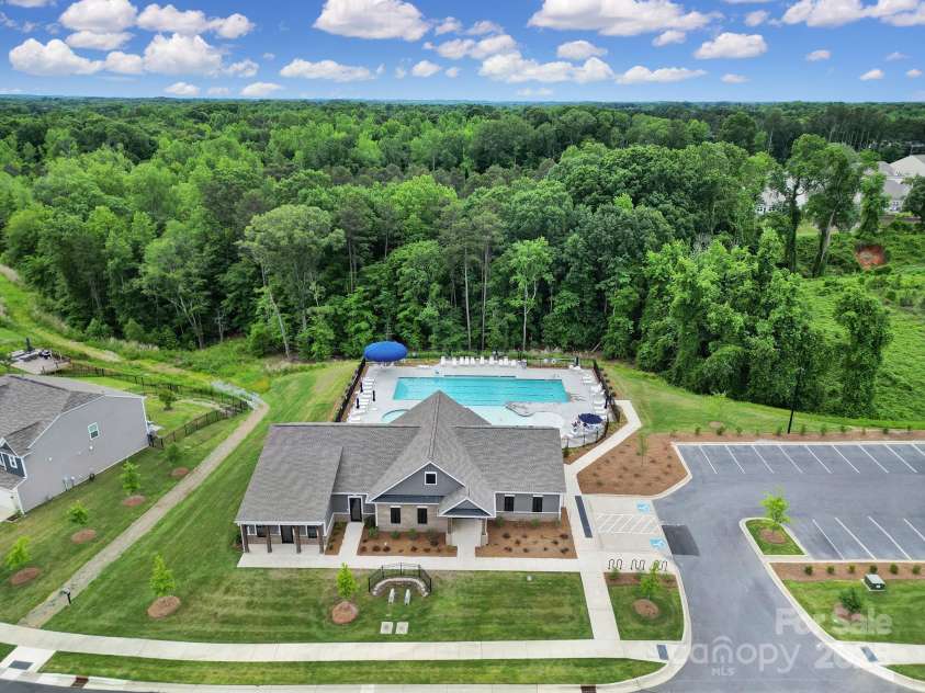 300 Kennerly Center Drive, Mooresville, NC 28115.  MLS# CAR4264019, YatesRealty ID 23089. Community Pool