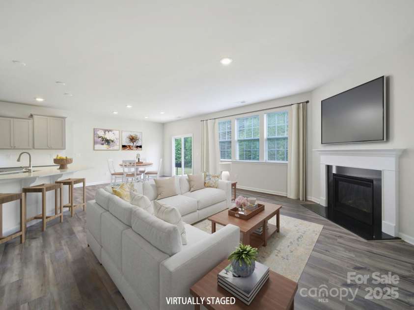 300 Kennerly Center Drive, Mooresville, NC 28115.  MLS# CAR4264019, YatesRealty ID 23089. Family Room