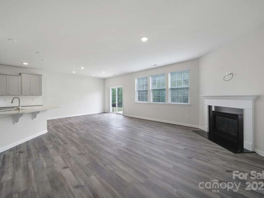 300 Kennerly Center Drive, Mooresville, NC 28115.  MLS# CAR4264019, YatesRealty ID 23089. Family Room