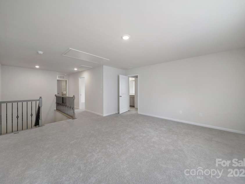 300 Kennerly Center Drive, Mooresville, NC 28115.  MLS# CAR4264019, YatesRealty ID 23089. Loft