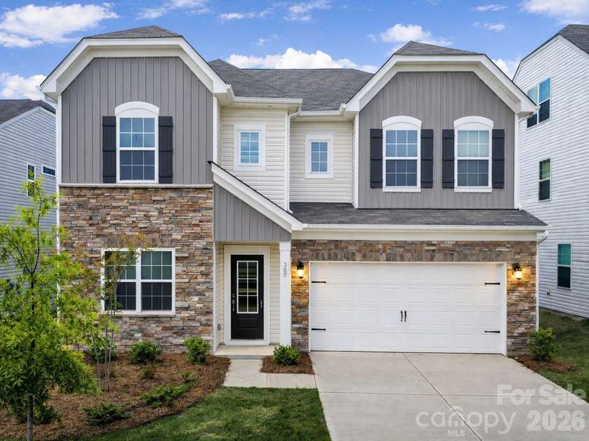 300 Kennerly Center Drive, Mooresville, NC 28115.  MLS# CAR4334795, YatesRealty ID 23089. 300 Kennerly Center Drive