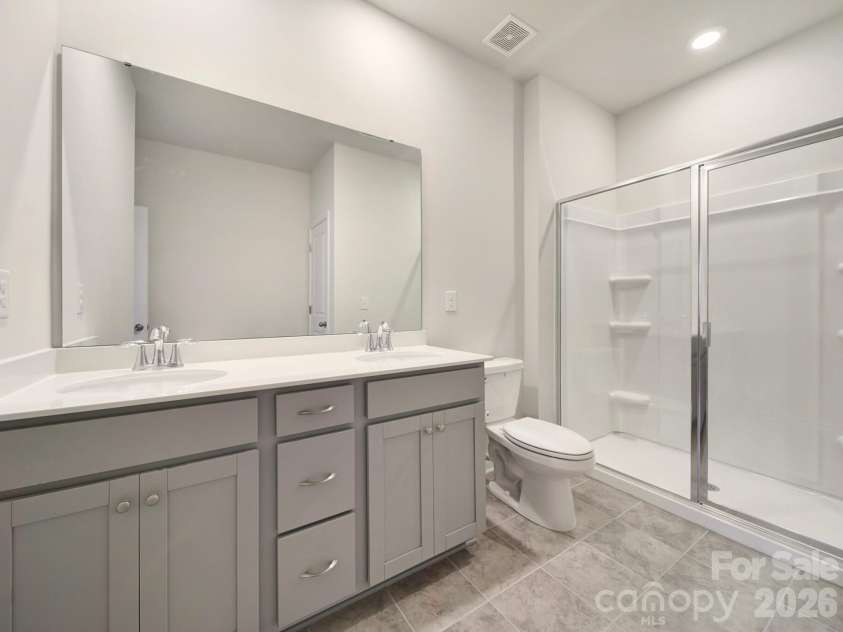 300 Kennerly Center Drive, Mooresville, NC 28115.  MLS# CAR4334795, YatesRealty ID 23089. Full Bathroom