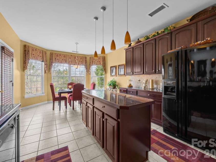 14724 Bridle Trace Lane, Pineville, NC 28134.  MLS# CAR4335197, YatesRealty ID 2309. 