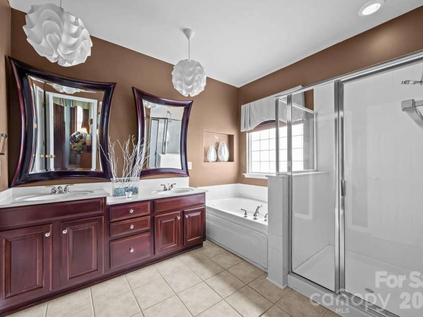 14724 Bridle Trace Lane, Pineville, NC 28134.  MLS# CAR4335197, YatesRealty ID 2309. 