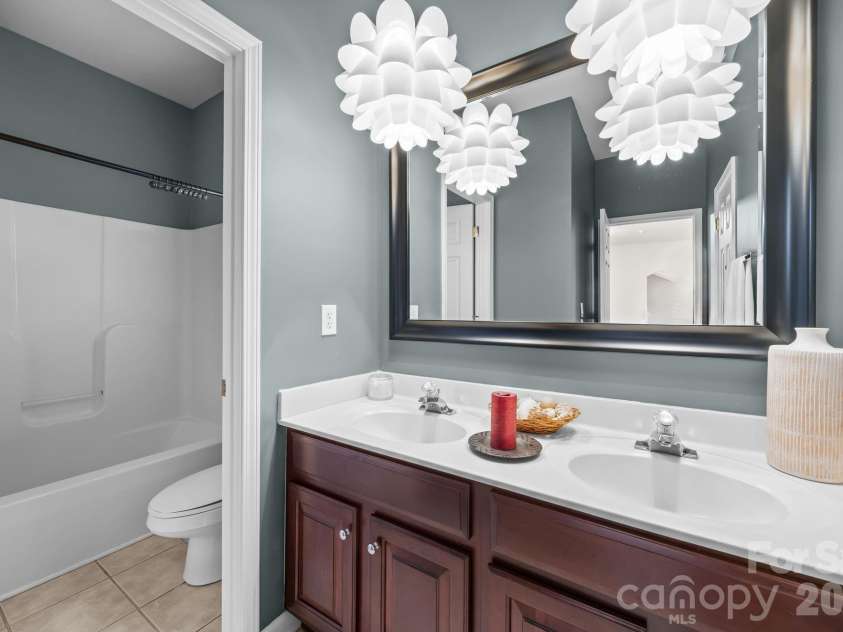 14724 Bridle Trace Lane, Pineville, NC 28134.  MLS# CAR4335197, YatesRealty ID 2309. 