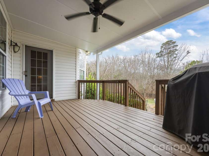 14724 Bridle Trace Lane, Pineville, NC 28134.  MLS# CAR4335197, YatesRealty ID 2309. 