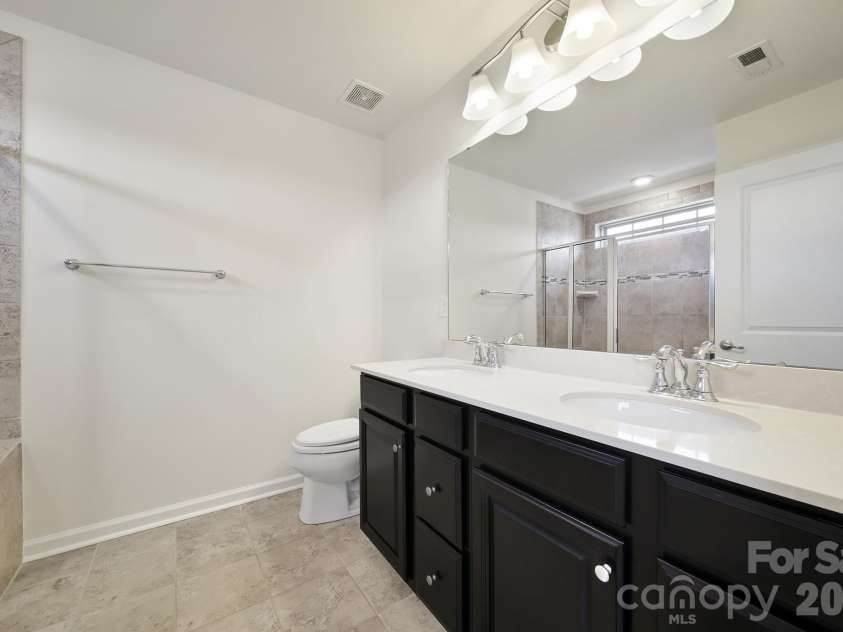 3226 Major Samuals Way, Charlotte, NC 28208.  MLS# CAR4293775, YatesRealty ID 2309. 