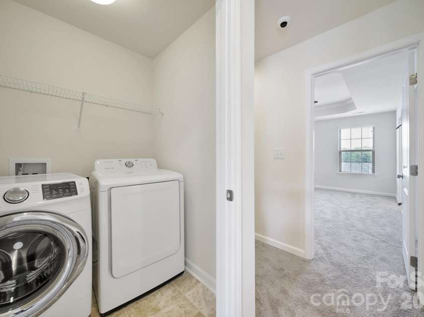 3226 Major Samuals Way, Charlotte, NC 28208.  MLS# CAR4293775, YatesRealty ID 2309. 