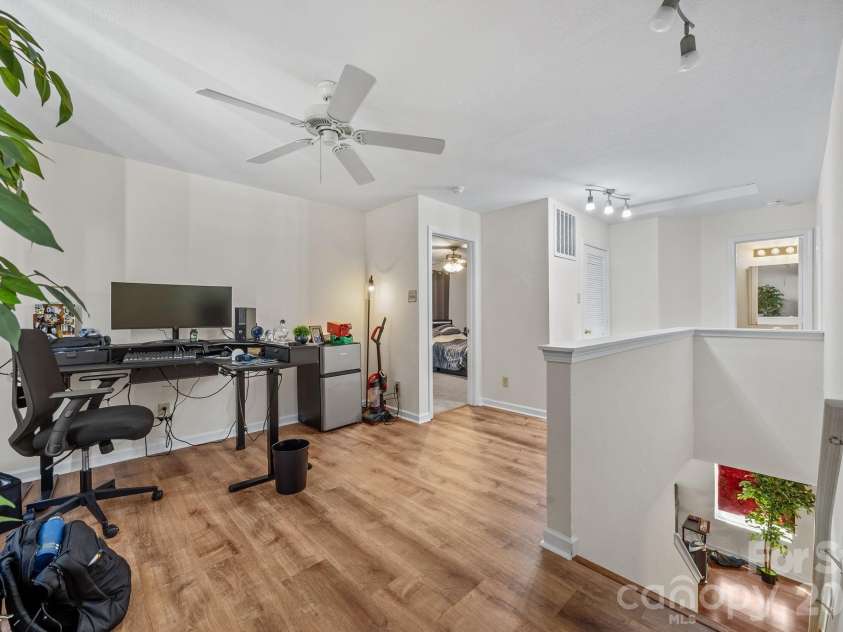 2621 Stream Bank Drive, Charlotte, NC 28269.  MLS# CAR4370879, YatesRealty ID 23090. 
