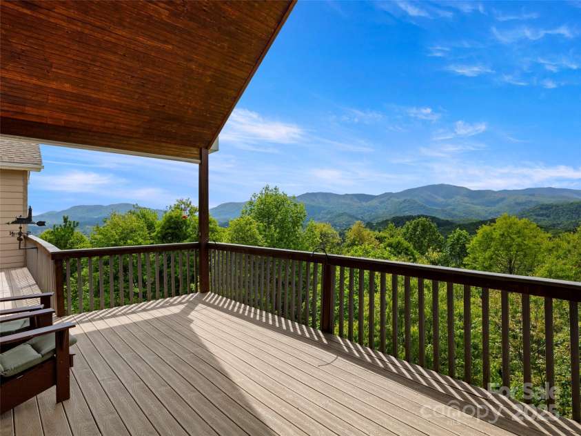 29 Egret Court, Waynesville, NC 28786.  MLS# CAR4258758, YatesRealty ID 23090. 