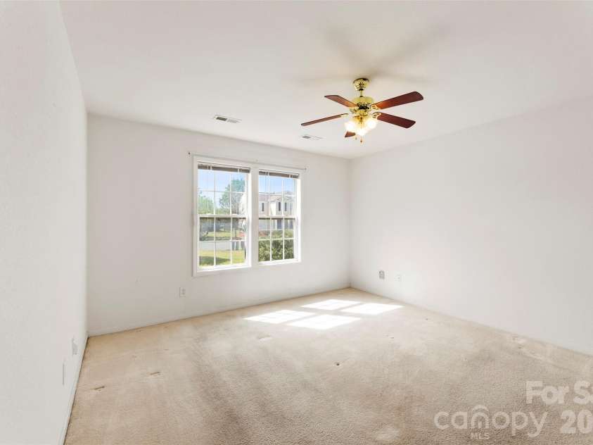 10215 Orchard Grass Court, Charlotte, NC 28278.  MLS# CAR4367883, YatesRealty ID 23091. 