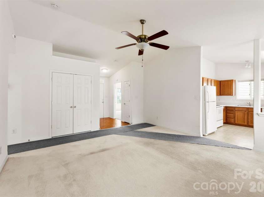 10215 Orchard Grass Court, Charlotte, NC 28278.  MLS# CAR4367883, YatesRealty ID 23091. 
