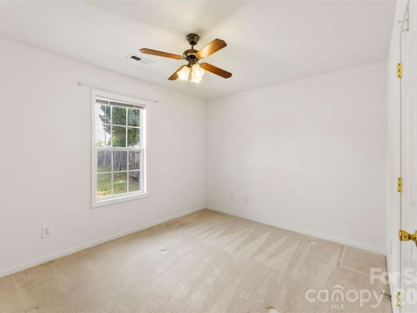 10215 Orchard Grass Court, Charlotte, NC 28278.  MLS# CAR4367883, YatesRealty ID 23091. 