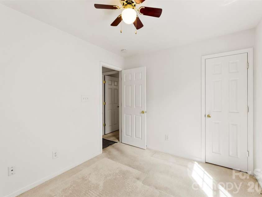 10215 Orchard Grass Court, Charlotte, NC 28278.  MLS# CAR4367883, YatesRealty ID 23091. 
