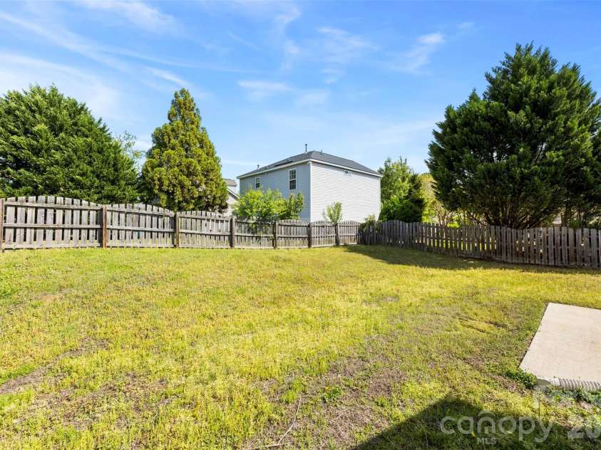 10215 Orchard Grass Court, Charlotte, NC 28278.  MLS# CAR4367883, YatesRealty ID 23091. 
