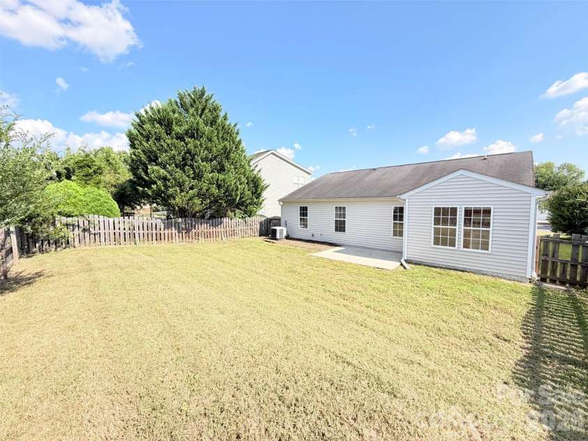 10215 Orchard Grass Court, Charlotte, NC 28278.  MLS# CAR4424054, YatesRealty ID 23091. 