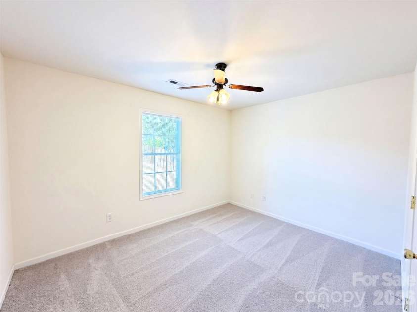 10215 Orchard Grass Court, Charlotte, NC 28278.  MLS# CAR4424054, YatesRealty ID 23091. 
