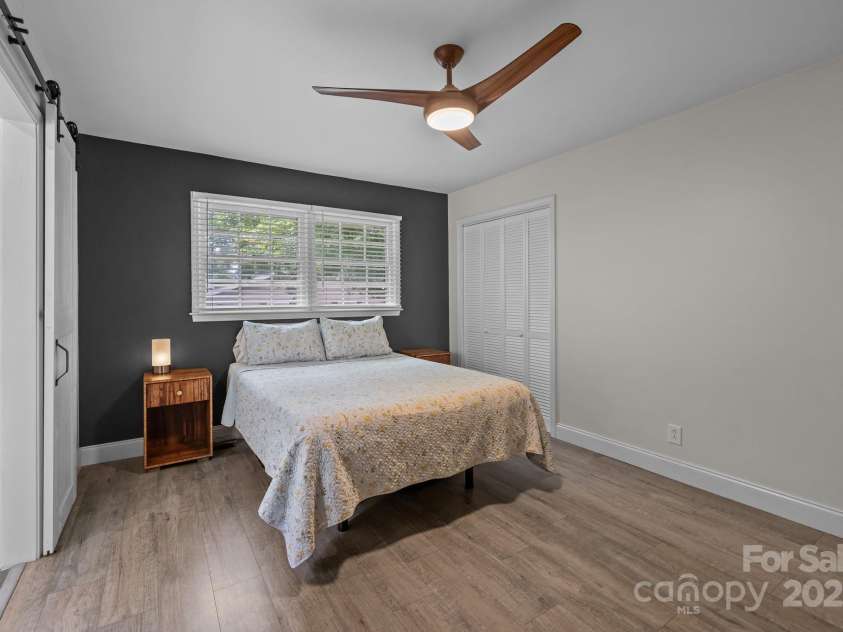 115 Fox Run Drive, Fort Mill, SC 29715.  MLS# CAR4273531, YatesRealty ID 23091. 