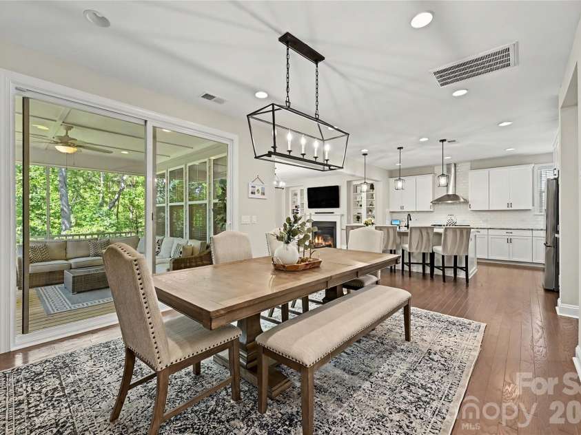 17403 Saranita Lane, Charlotte, NC 28278.  MLS# CAR4380984, YatesRealty ID 23092. 