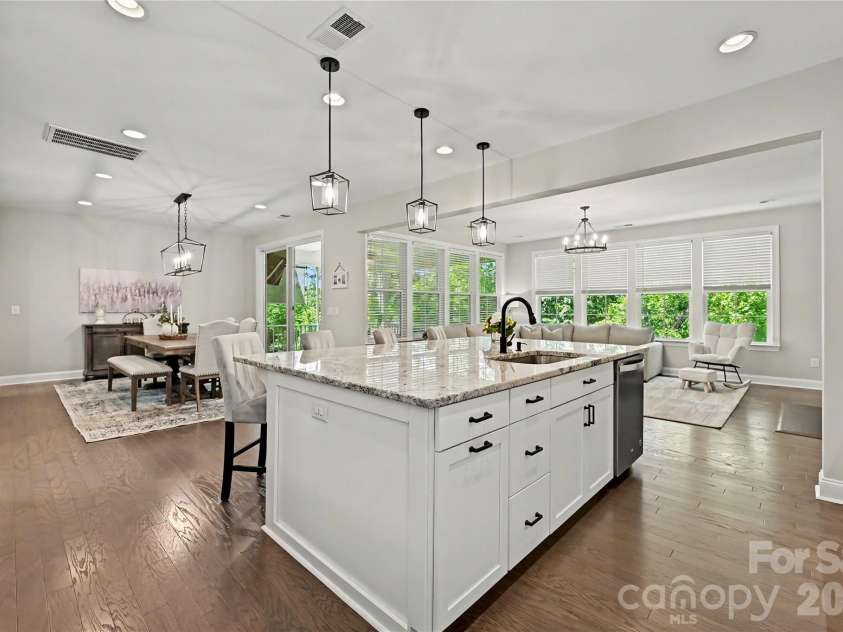 17403 Saranita Lane, Charlotte, NC 28278.  MLS# CAR4380984, YatesRealty ID 23092. 