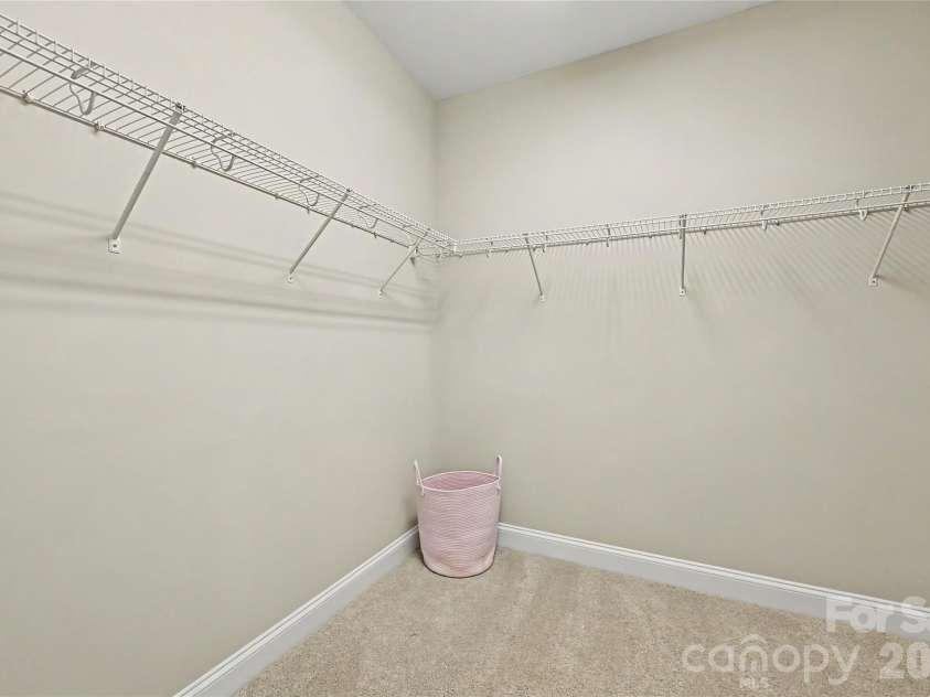 17403 Saranita Lane, Charlotte, NC 28278.  MLS# CAR4380984, YatesRealty ID 23092. 