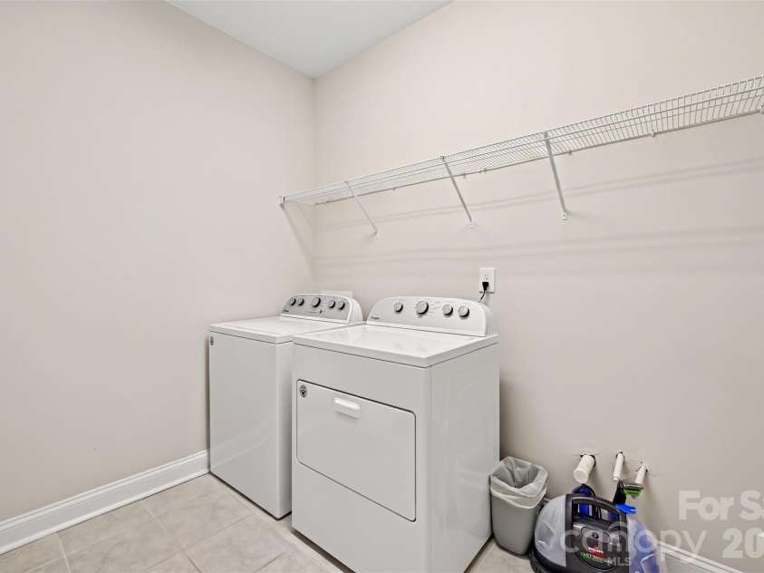 17403 Saranita Lane, Charlotte, NC 28278.  MLS# CAR4380984, YatesRealty ID 23092. 