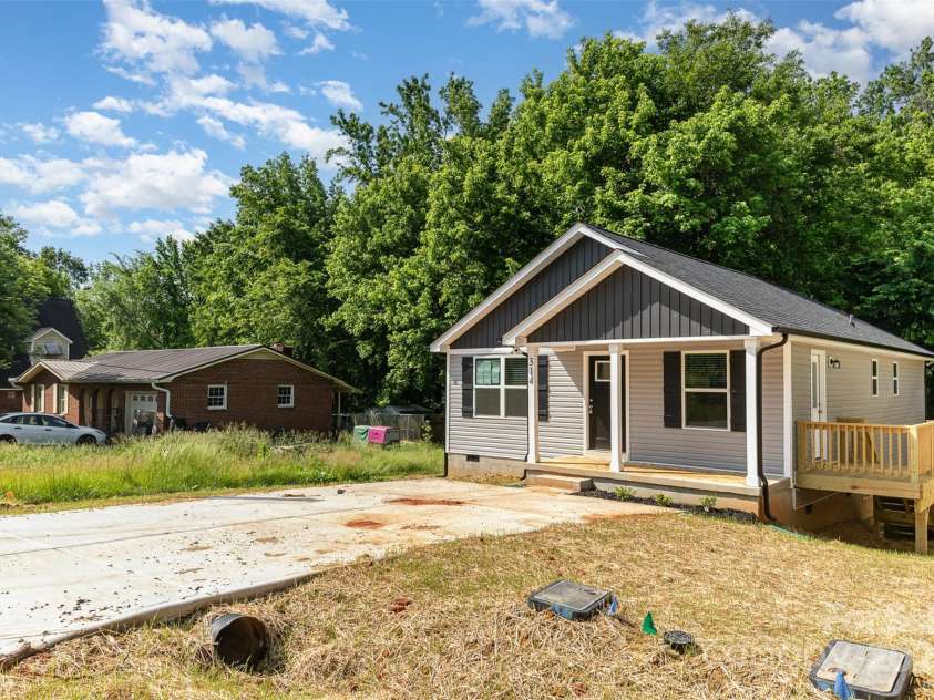 314 Adams Street, Salisbury, NC 28144.  MLS# CAR4260303, YatesRealty ID 23092. 