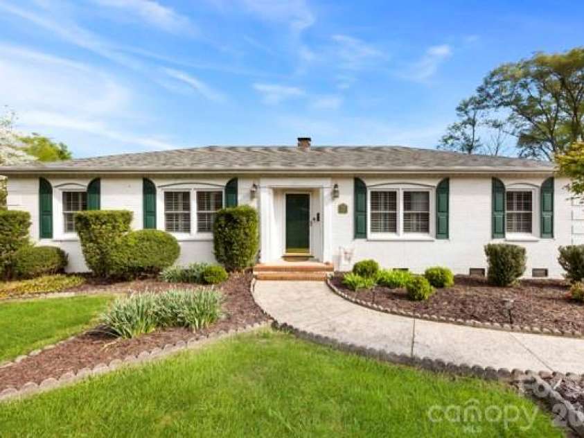 112 Brook Lane, Mount Holly, NC 28120.  MLS# CAR4363902, YatesRealty ID 23093. 