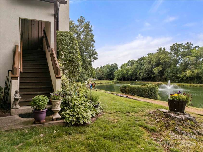 7329 Winery Lane, Charlotte, NC 28227.  MLS# CAR4265924, YatesRealty ID 23093. Your Condo overlooks the fountain & pond