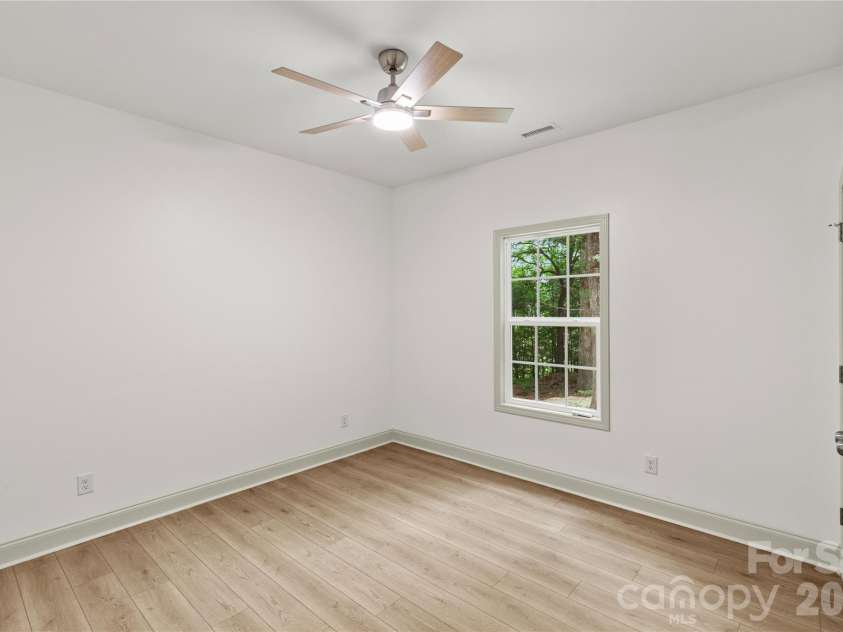 172 Spring Meadow Drive, Clover, SC 29710.  MLS# CAR4377578, YatesRealty ID 23096. 