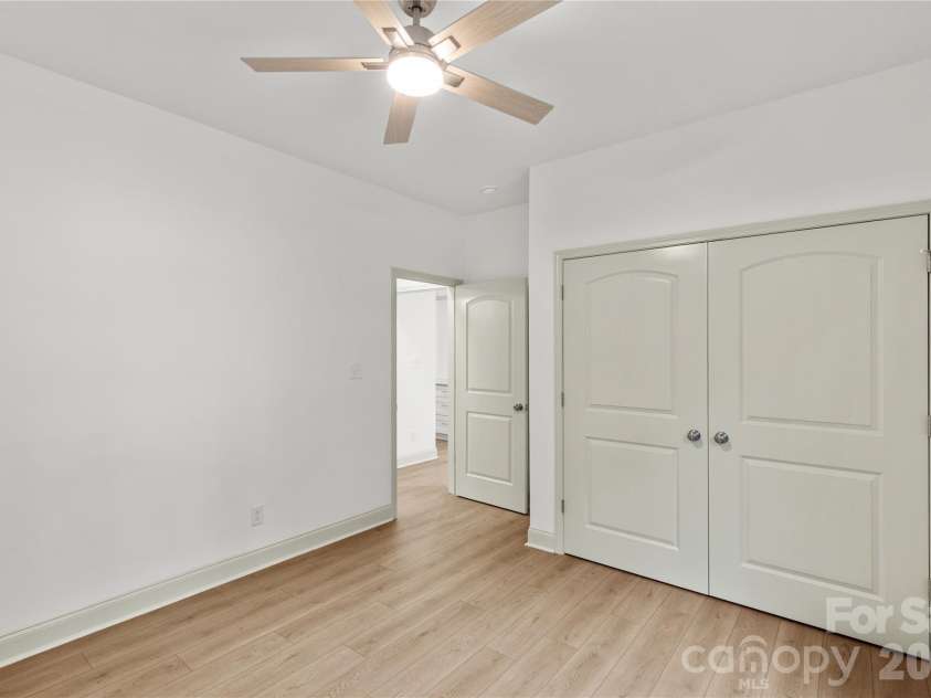 172 Spring Meadow Drive, Clover, SC 29710.  MLS# CAR4377578, YatesRealty ID 23096. 