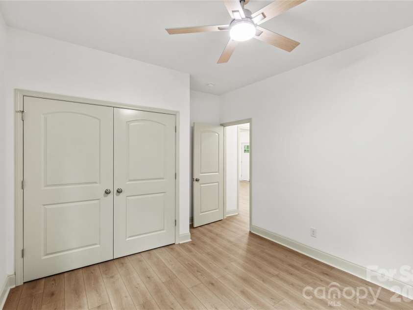 172 Spring Meadow Drive, Clover, SC 29710.  MLS# CAR4377578, YatesRealty ID 23096. 