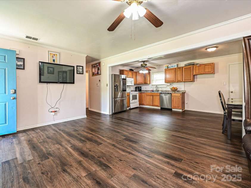 12423 Softwood Court, Charlotte, NC 28273.  MLS# CAR4268538, YatesRealty ID 23097. 