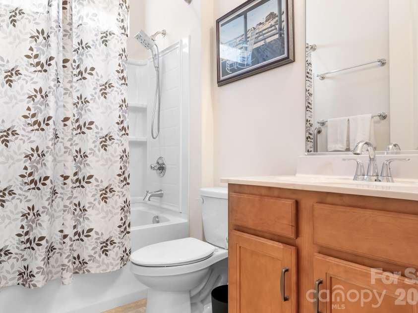 5567 Elk Knob Court, Denver, NC 28037.  MLS# CAR4365511, YatesRealty ID 23097. Full Bath