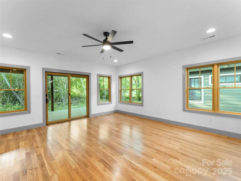 314 Gallimore Road, Brevard, NC 28712.  MLS# CAR4262876, YatesRealty ID 23098. 