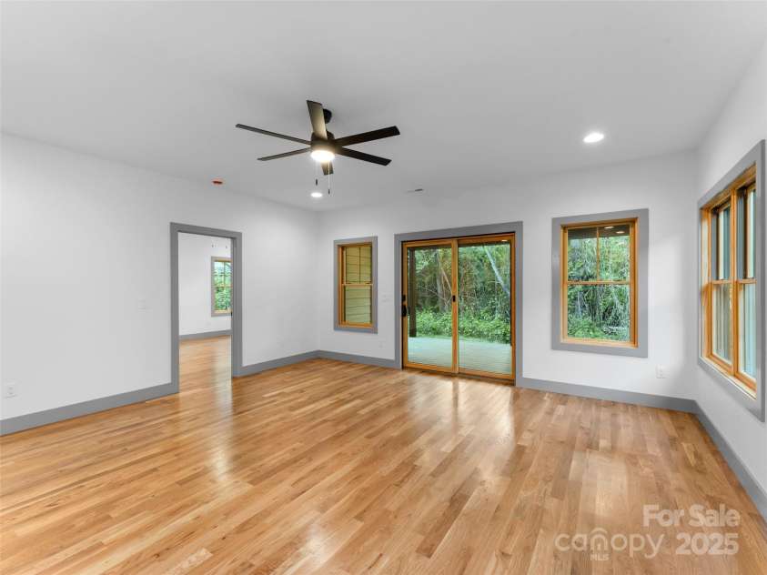 314 Gallimore Road, Brevard, NC 28712.  MLS# CAR4262876, YatesRealty ID 23098. 