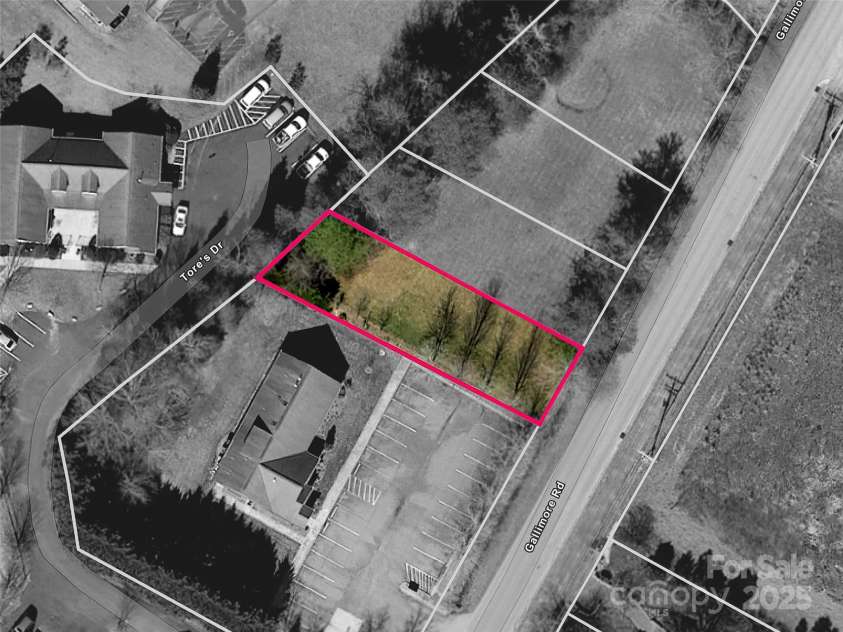 314 Gallimore Road, Brevard, NC 28712.  MLS# CAR4262876, YatesRealty ID 23098. 