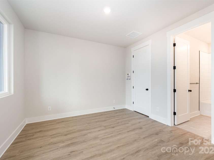 216 Mattoon Street, Charlotte, NC 28216.  MLS# CAR4273287, YatesRealty ID 23099. Representative photos