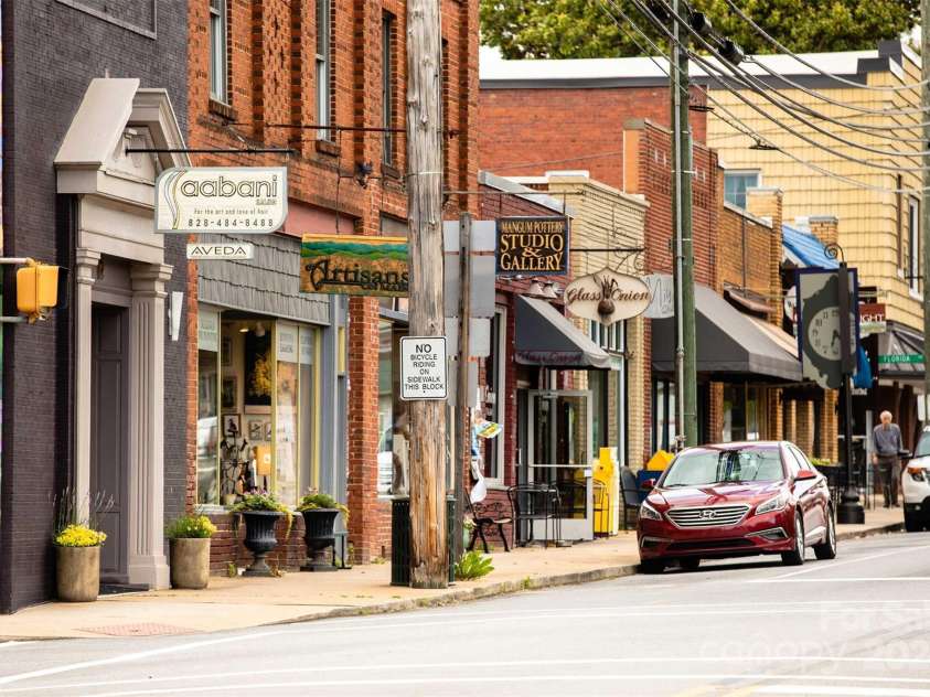 30 Wheeler Road, Weaverville, NC 28787.  MLS# CAR4191403, YatesRealty ID 231. 