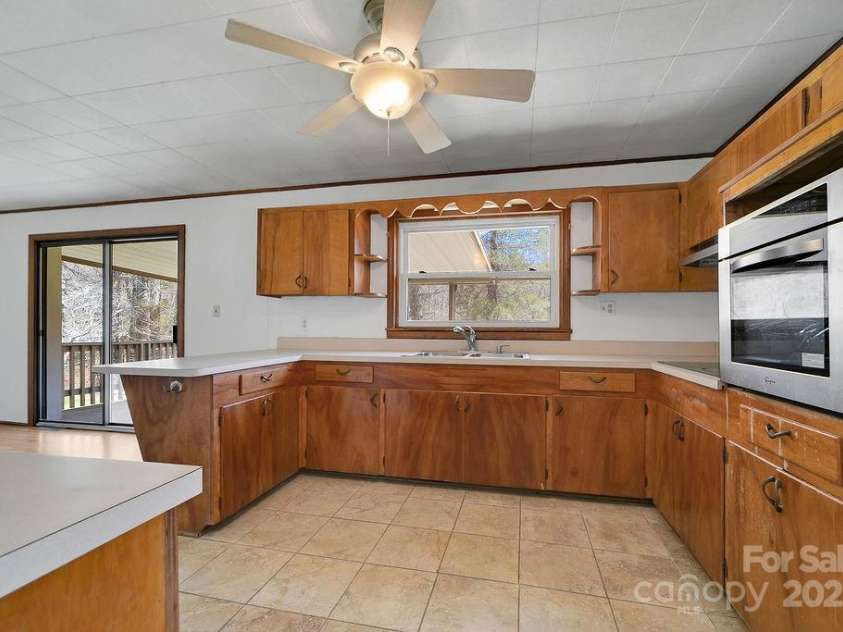 1757 Rosman Highway, Brevard, NC 28712.  MLS# CAR4234818, YatesRealty ID 2310. Kitchen