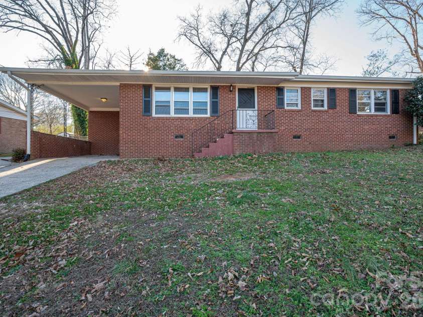 828 Main Street, Shelby, NC 28150.  MLS# CAR4335680, YatesRealty ID 2310. 