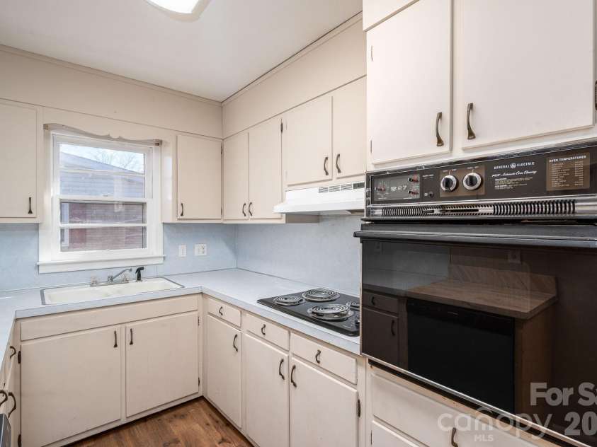 828 Main Street, Shelby, NC 28150.  MLS# CAR4335680, YatesRealty ID 2310. 