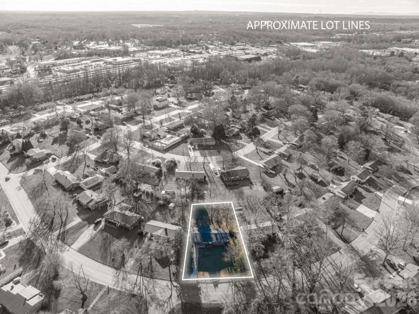 828 Main Street, Shelby, NC 28150.  MLS# CAR4335680, YatesRealty ID 2310. 